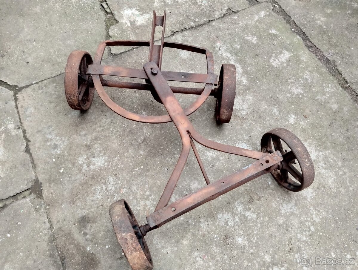 Vozík pod stabilní motor - 2