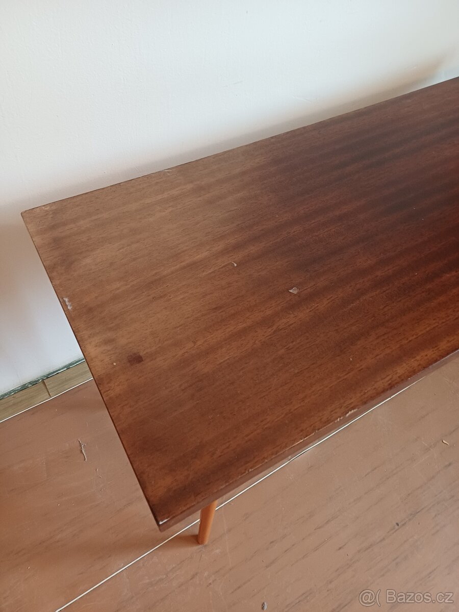 stolek Jitona pod televizi / odkládací - 2