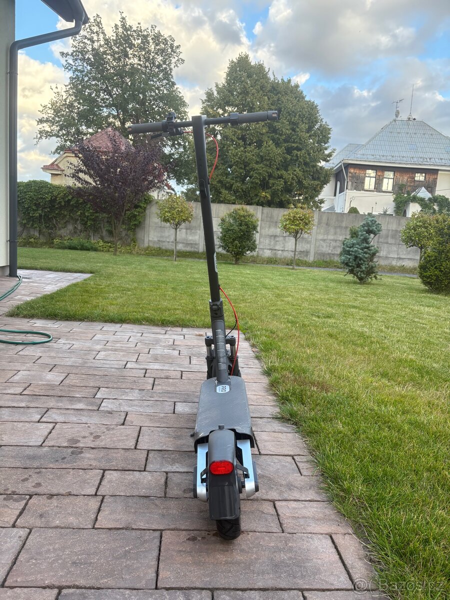 Elektrokoloběžka xiaomi 5 pro - 2