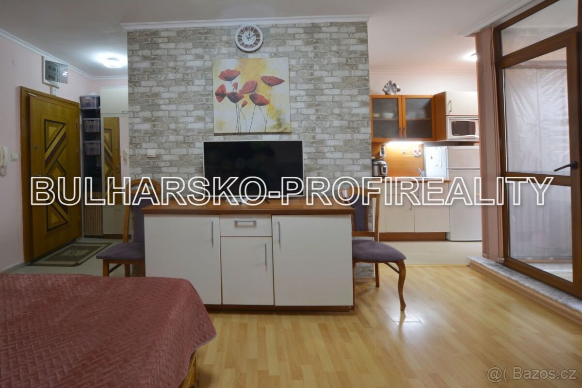 Bulharsko-PROSTORNÉ STUDIO (48 m) - 2