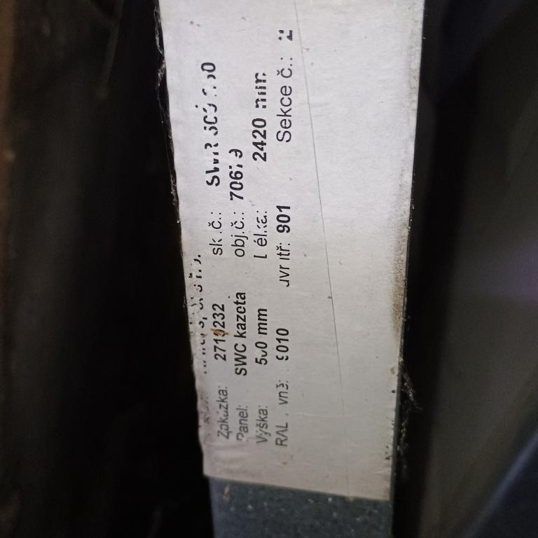 Sekční garážová vrata elektrická TRIDO - 2