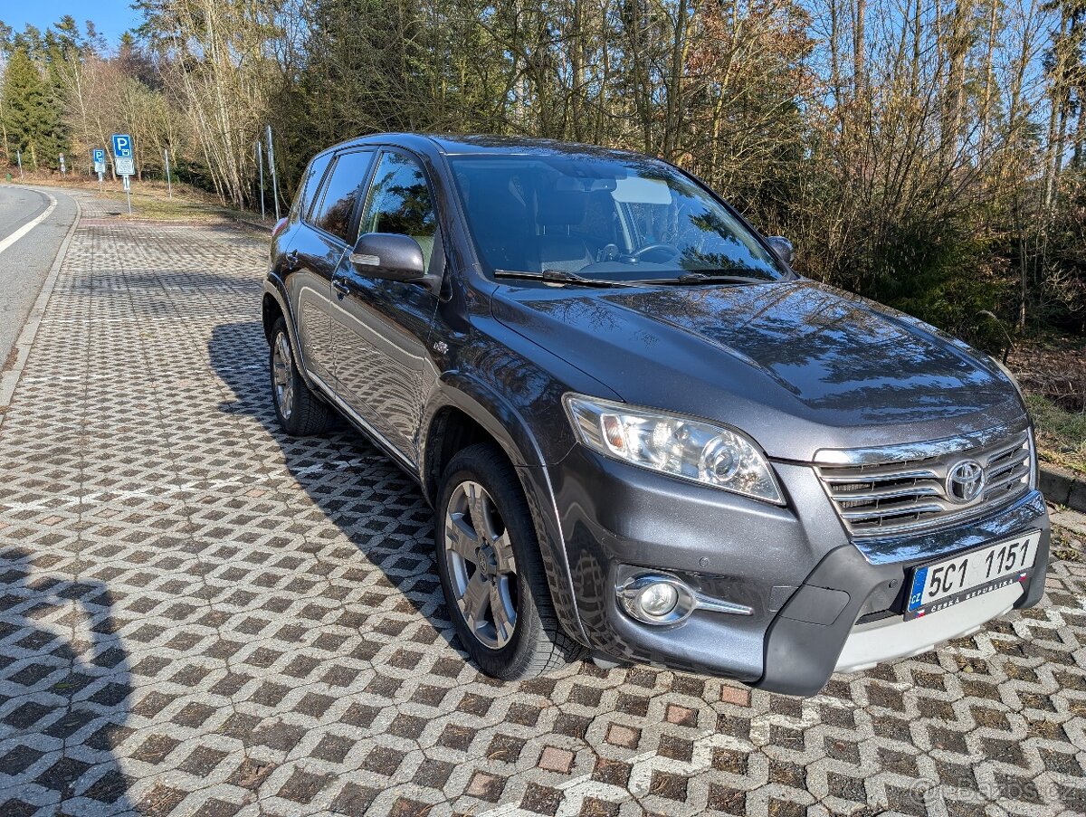 Toyota Rav4 2,2 Dcat - 2