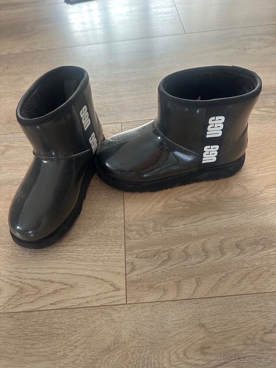 Ugg v 33,5 - 2
