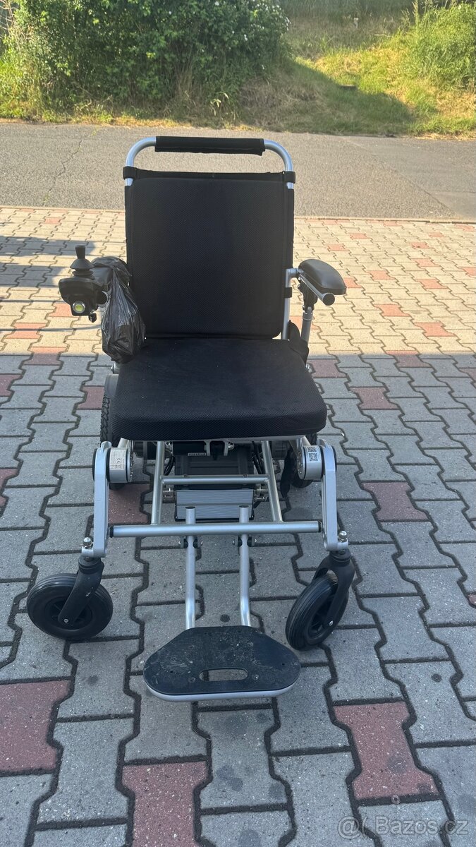 SMART WHEELCHAIR AIRWHEEL - 2