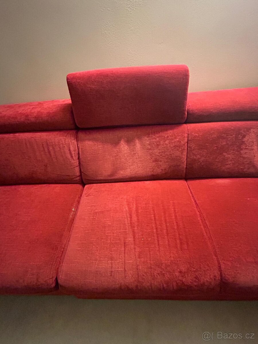 Velká rohová rozkládací sedačka pro 5 lidí + úložný prostor - 2