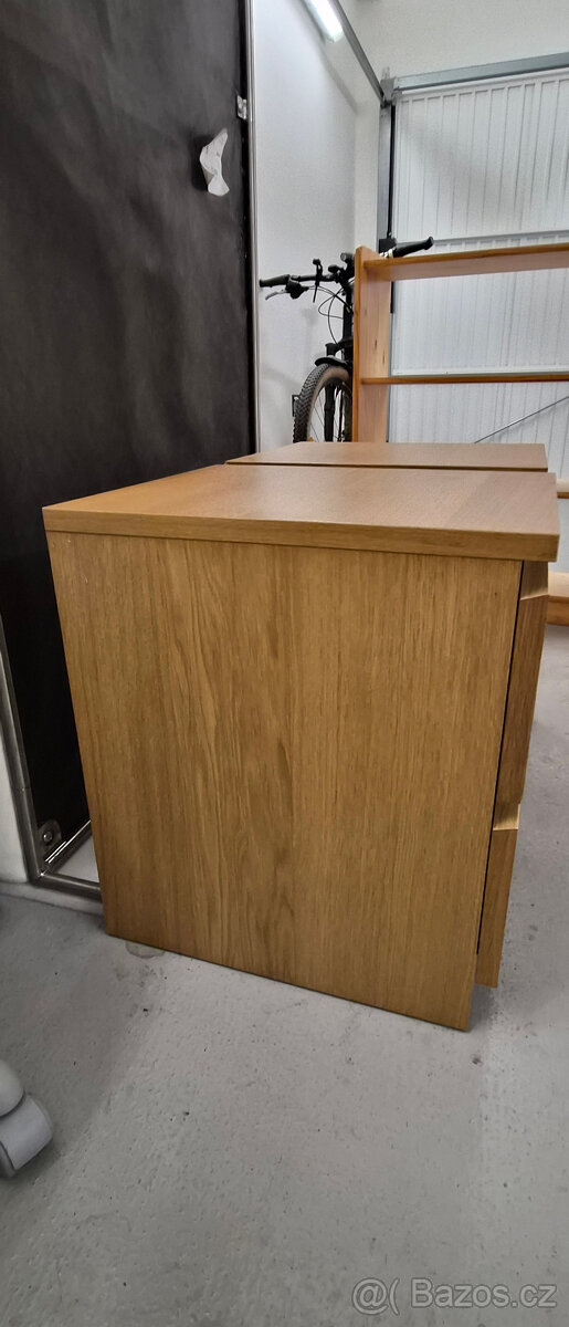 Noční stolek Malm Ikea - 2