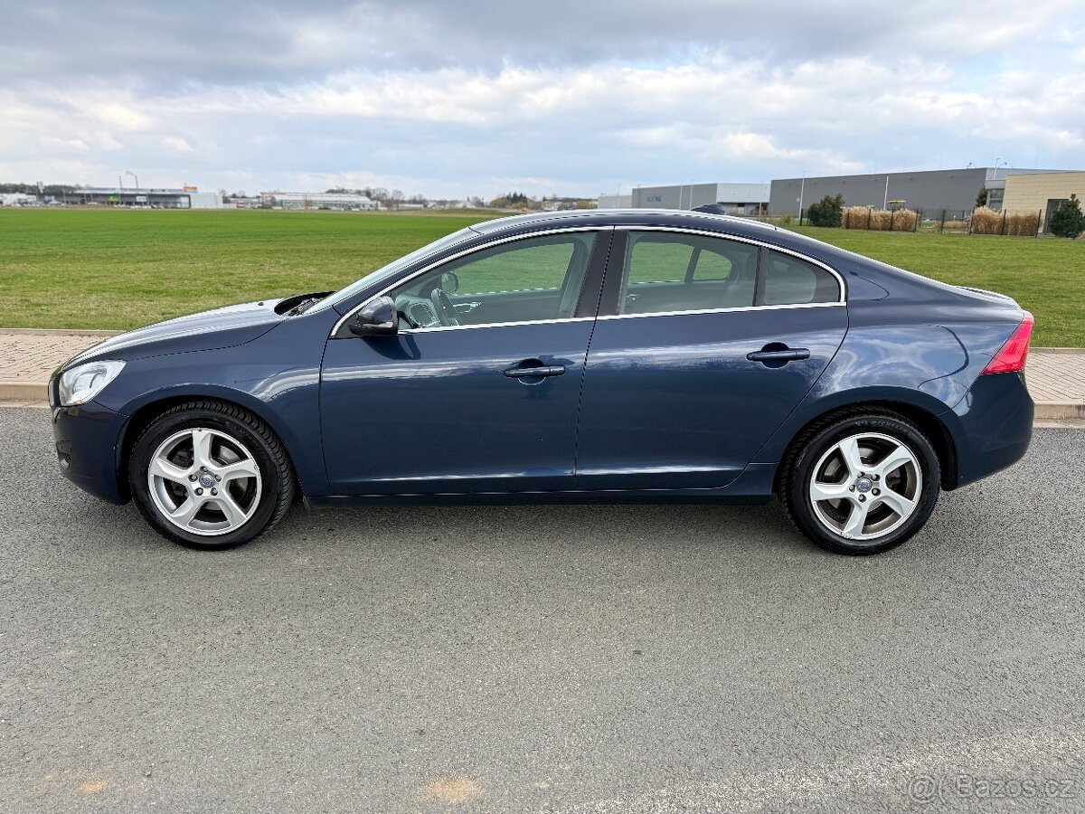 VOLVO S60 1.6 D2 MOMENTUM //2012 1.MAJITEL NAVI XENON SERVIS - 2