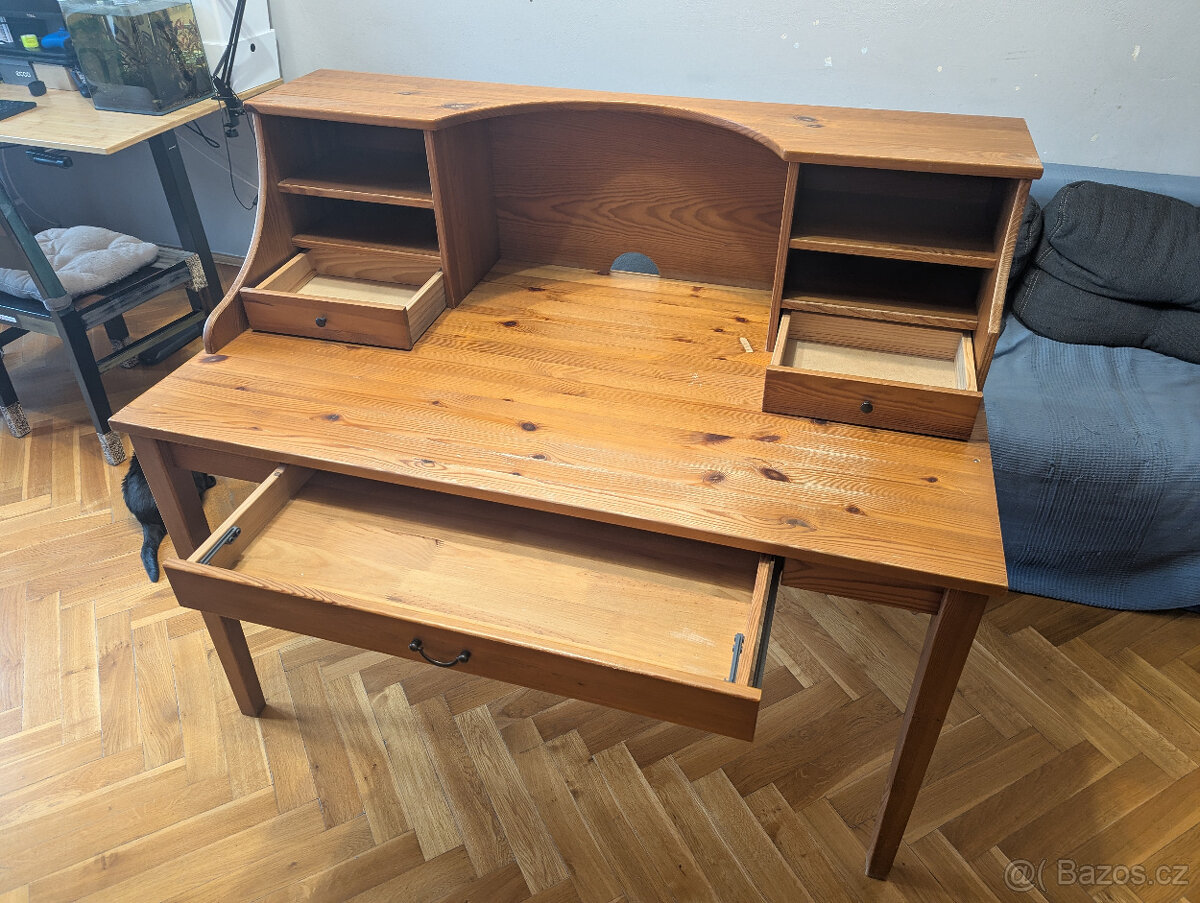 Dřevěný pracovní stůl IKEA - 2