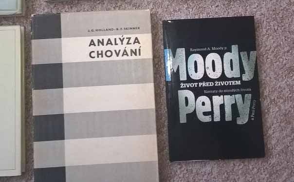 Prodám knihy viz foto - 2