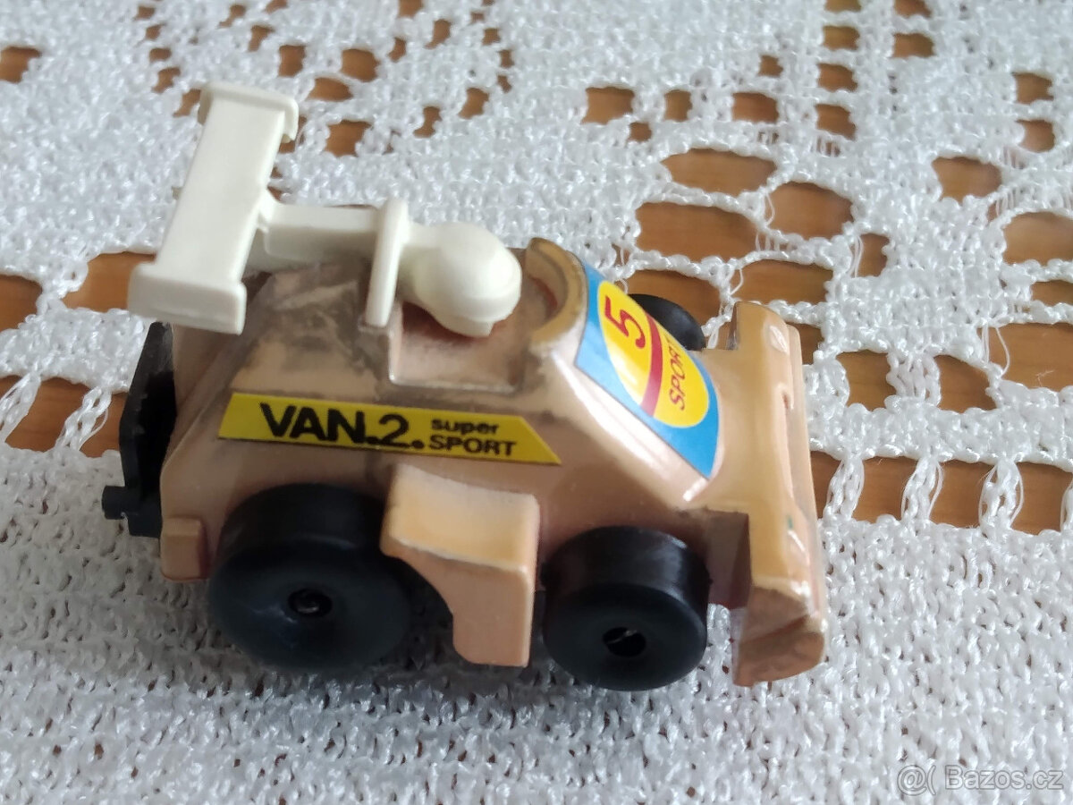 Plastová autíčka - 2