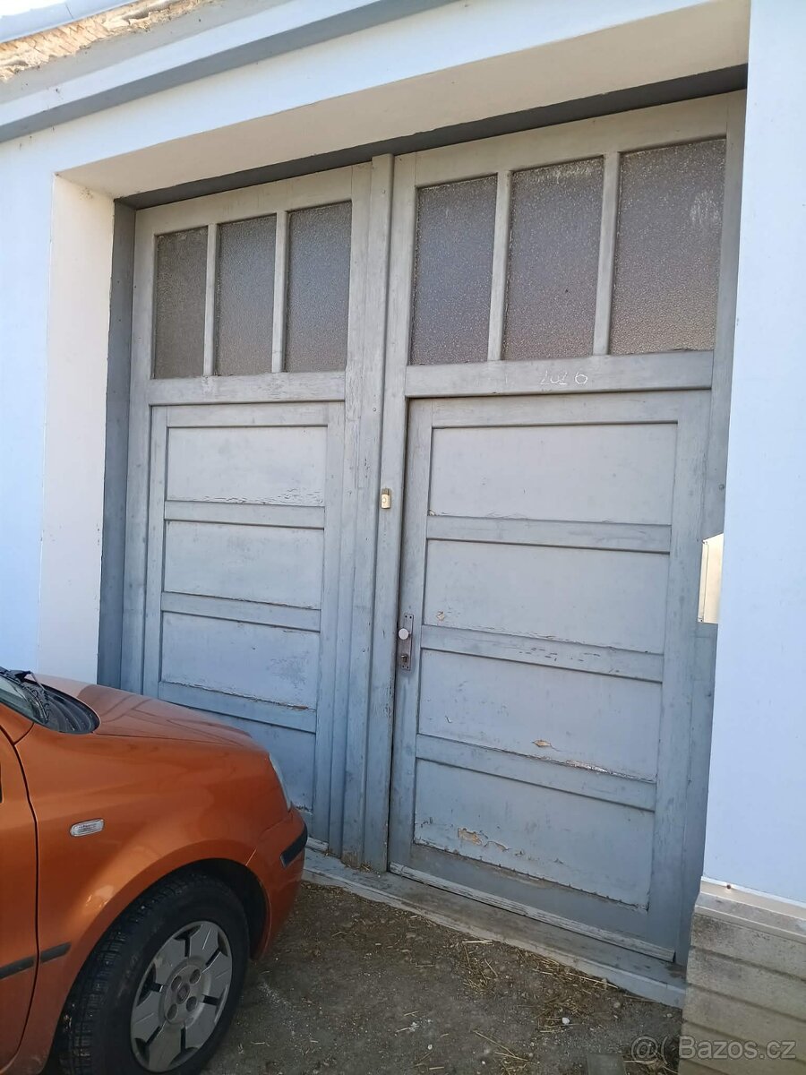 Staré dveře a vrata - 2