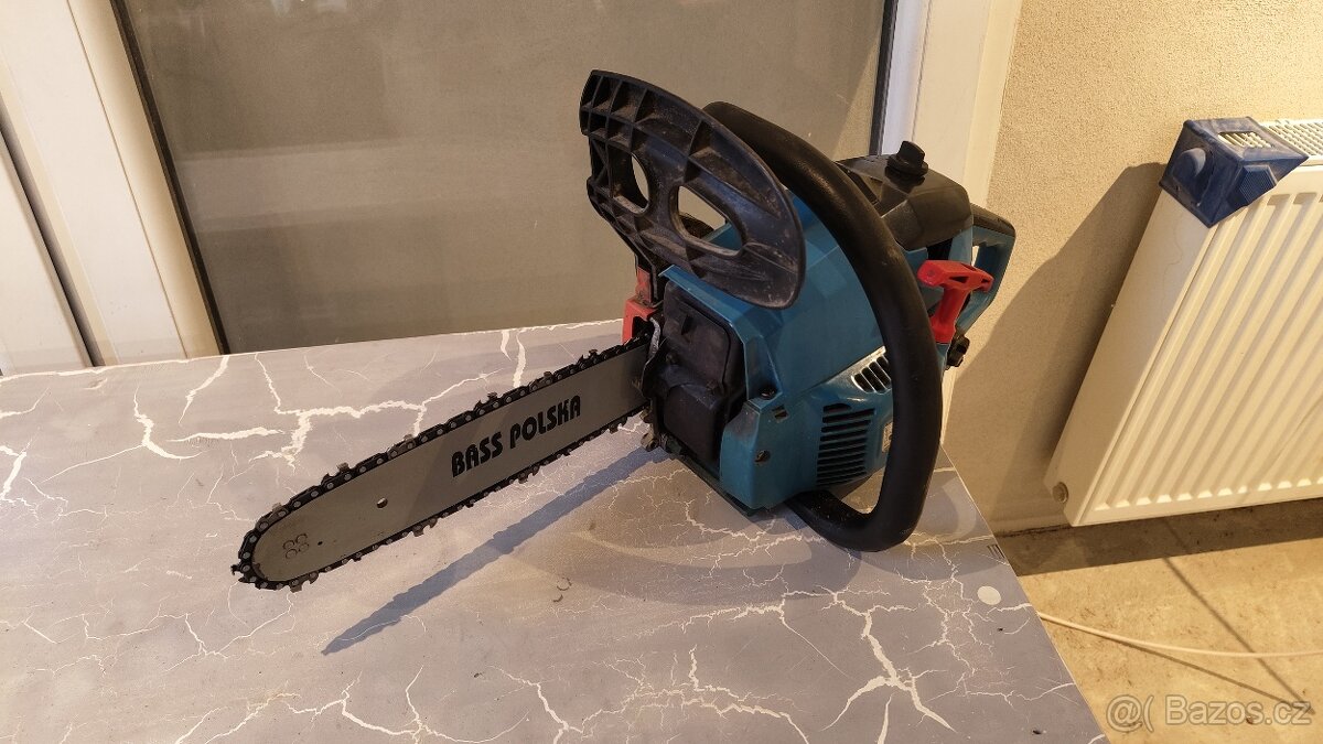 Motorová pila - 2
