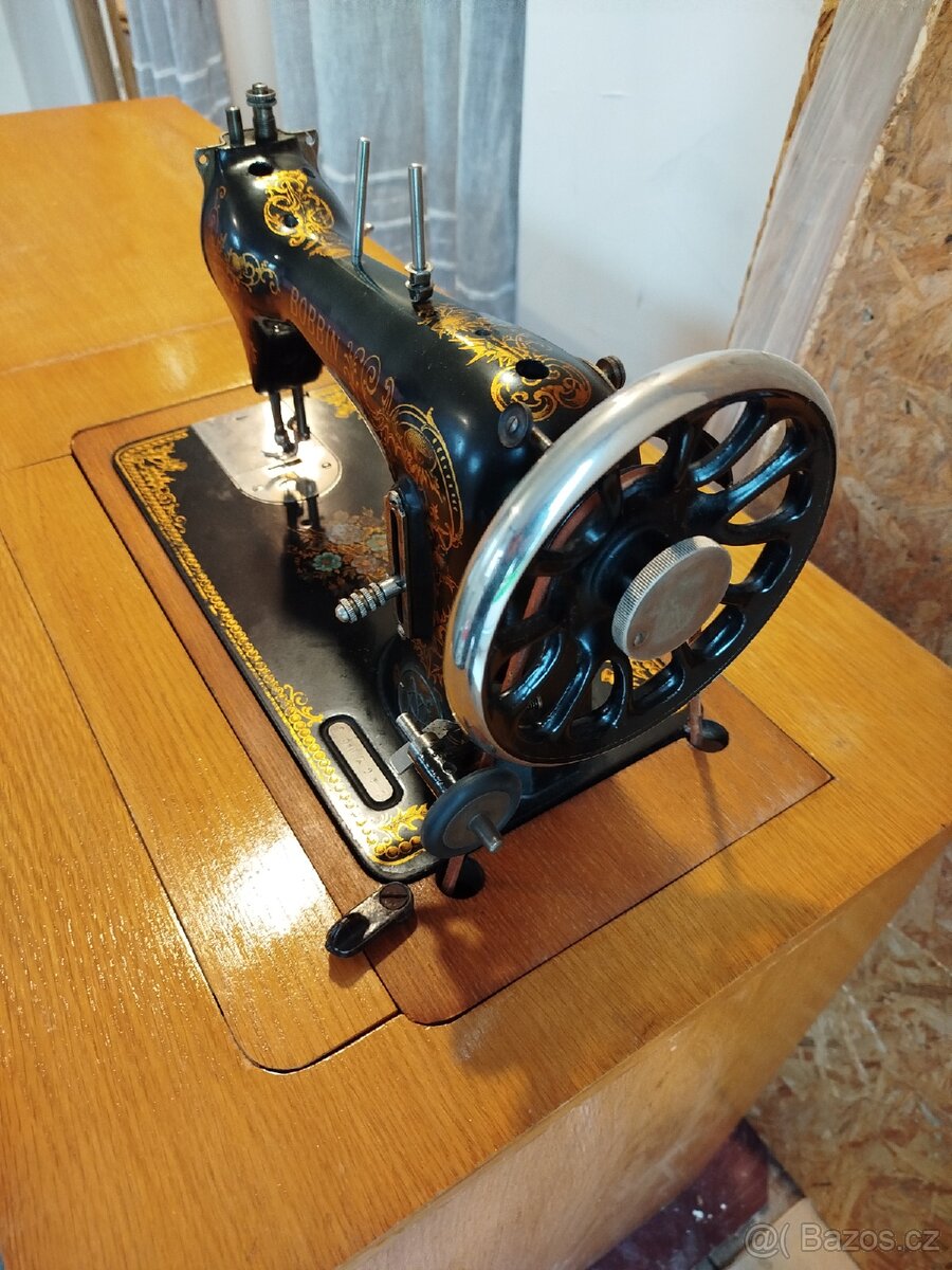 Šicí stroj - 2