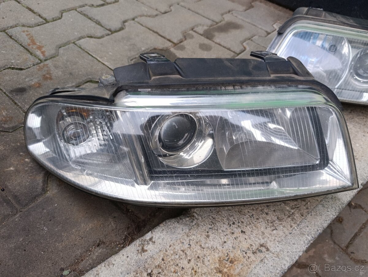 Přední světla Audi A4 B5 - 2