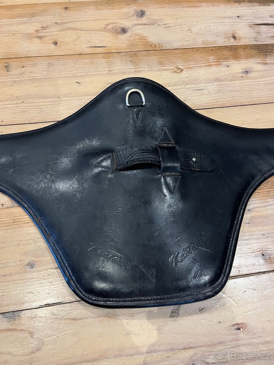 Černý okopávací podbřišník Kentaur 135 cm - 2