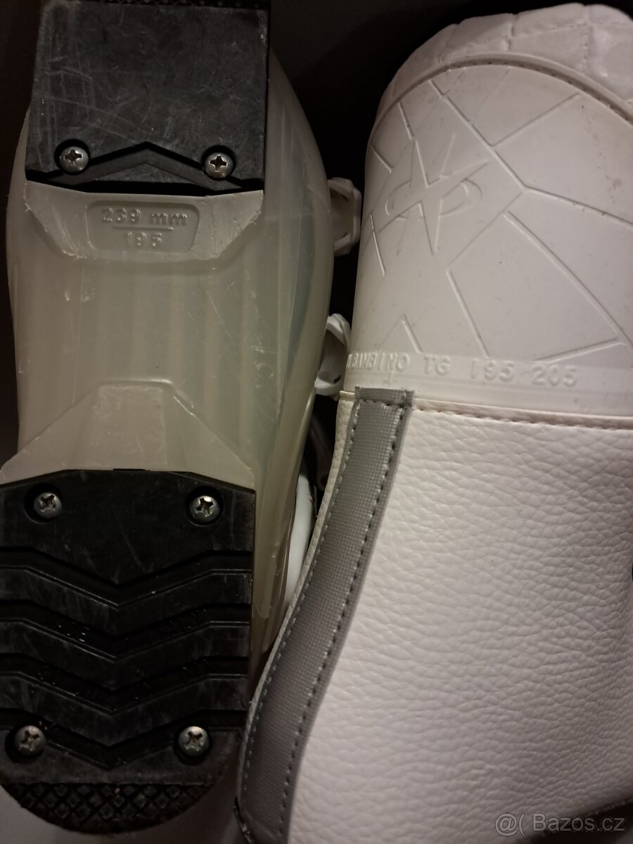 Prodám dětské lyžařské boty Dalbello Gaia EUR 30,5-32 - 2