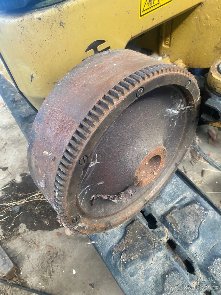 Náhradní díly na Pf 62 61 - 2