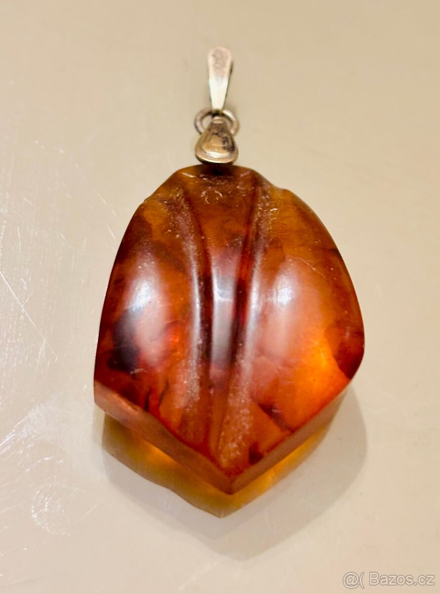 Starožitný stříbrný ruský jantarový přívěšek - 2