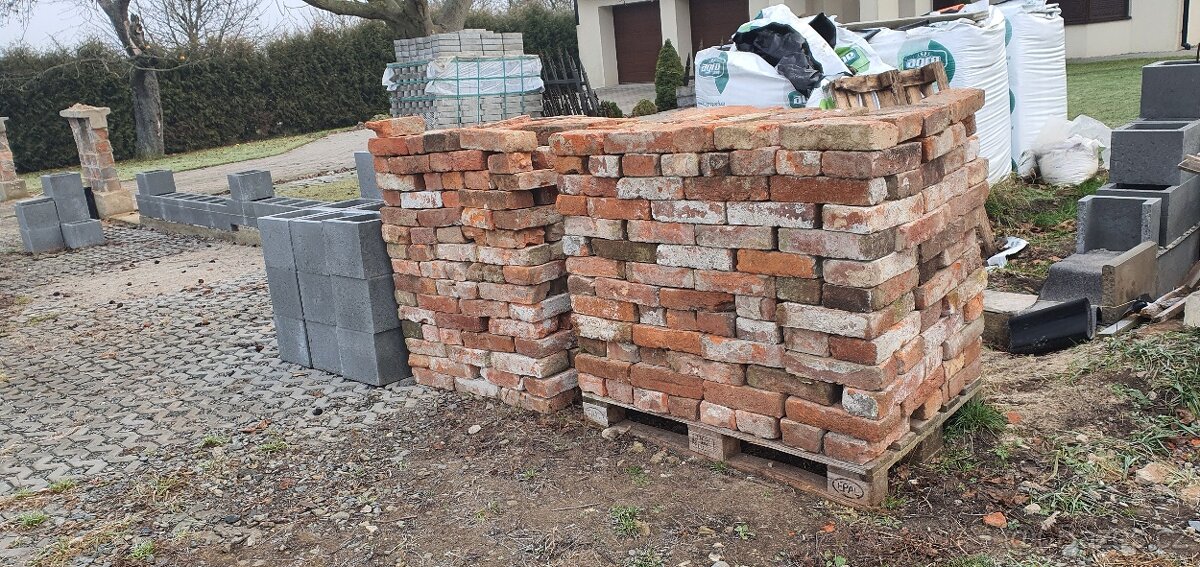 Prodám staré pálené cihly - 2