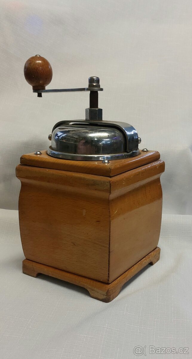 Mlýnek na kávu - 2