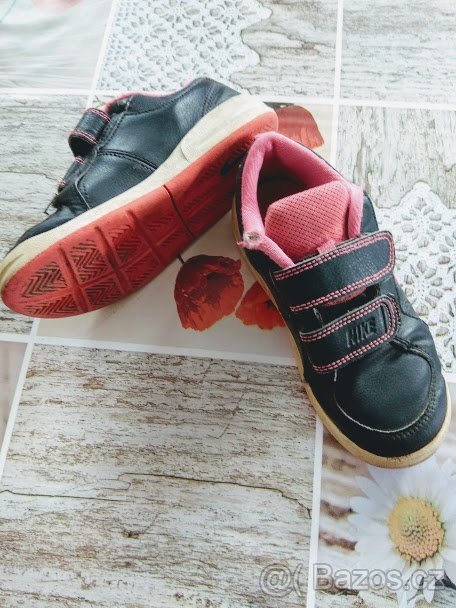 Botasky,nizke kecky NIKE vel.29,5 - 2