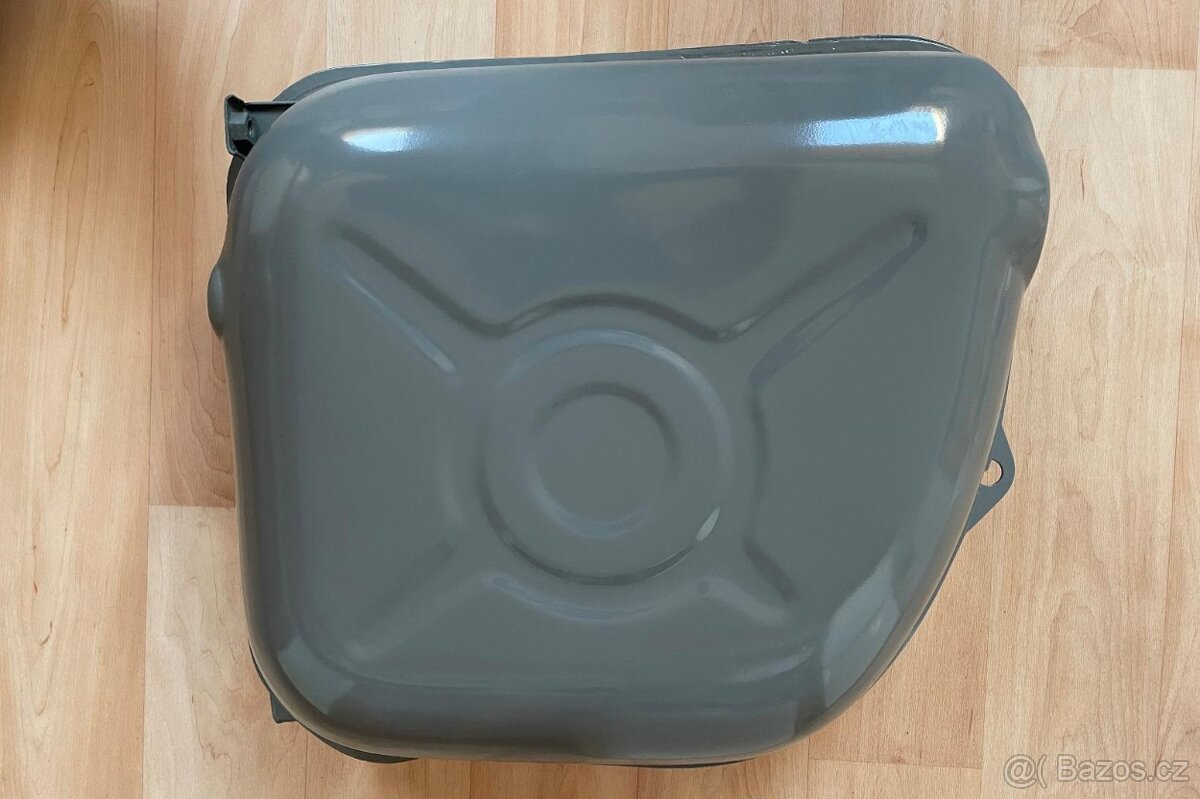 Nádrž zrenovovaná s bočním plněním na Škoda Octavia, Felicia - 2