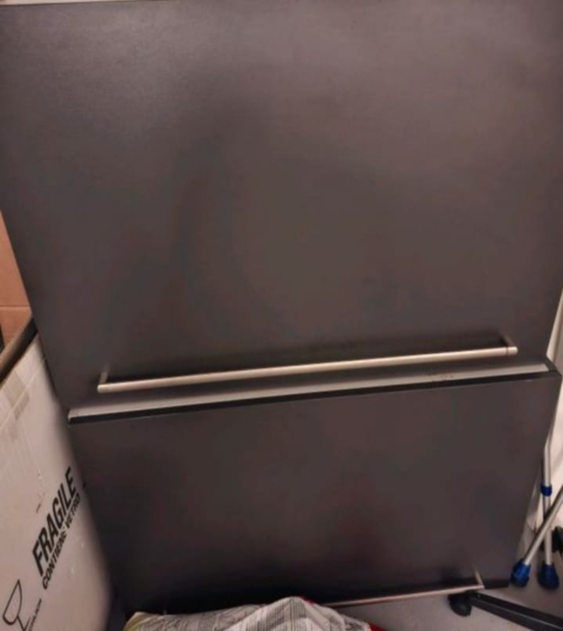 Moderní černá matná linka se spotřebiči,5858 - 2