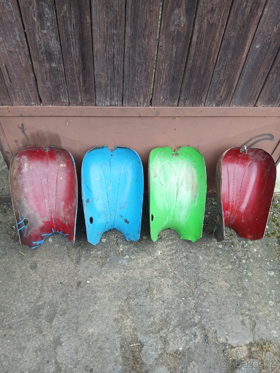 Jawa pionyr horni prsa - 2