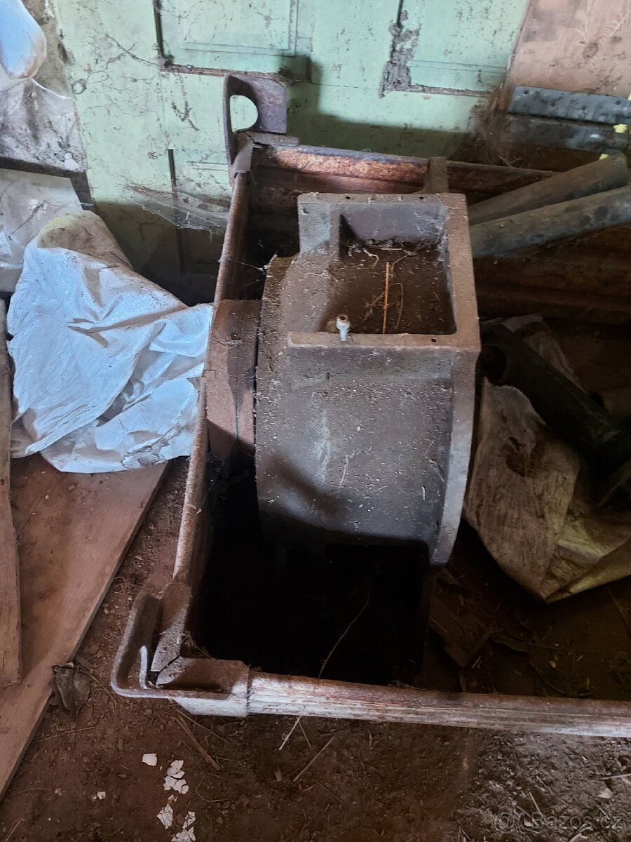 Příruba na motor zetor crystal - 2