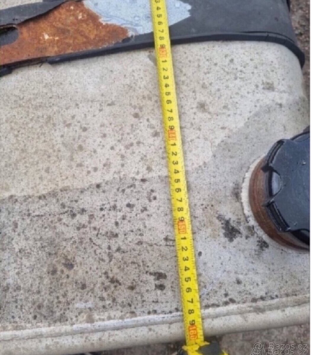 Nádrž Volvo Renault na prodej 700litru - 2