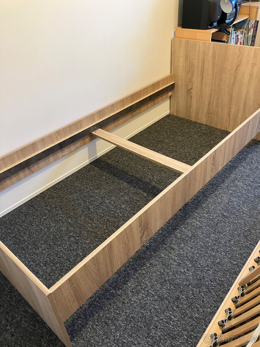 Postel+rošt+matrace - 2