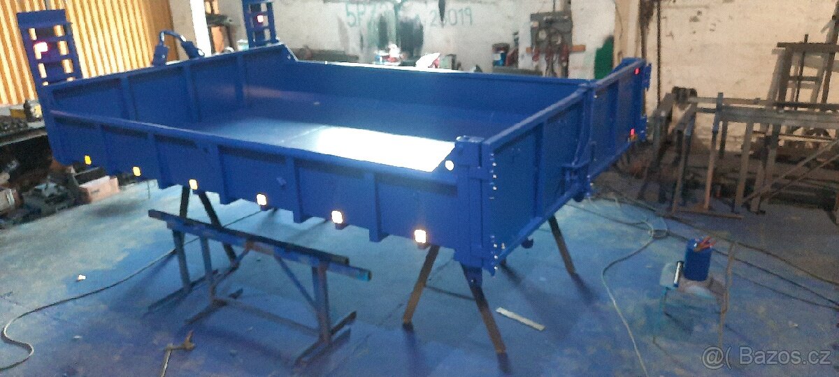 Kontejner suťový Avia - 2