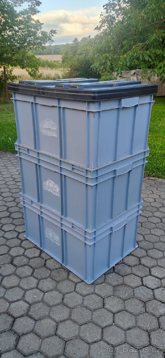 Prodám velký plastový bedny - 2