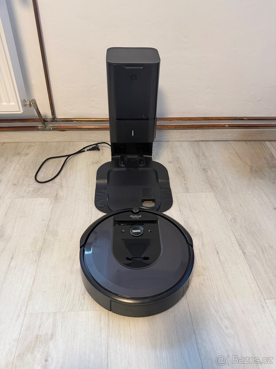 iRobot Roomba i7 - 2