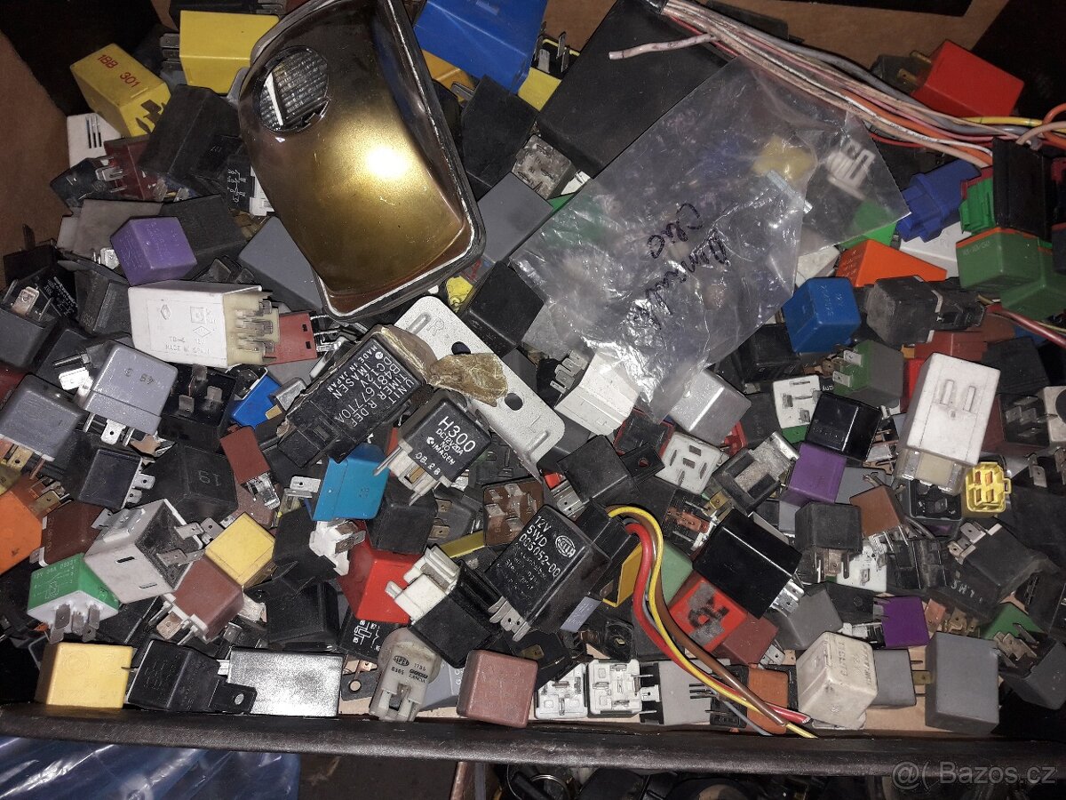 Alternatory, startery, elektro a jiné náhradní dily - 2