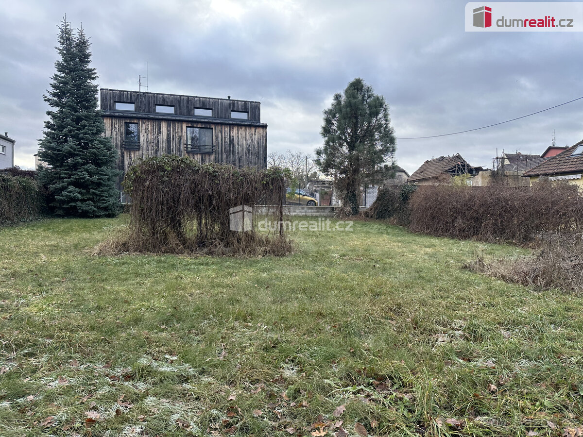 Prodej stavebního pozemku ve Strašnicích - 2