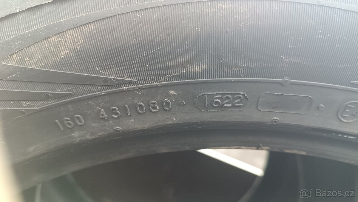 275/45 r21 Nokian Powerproof SUV - 2