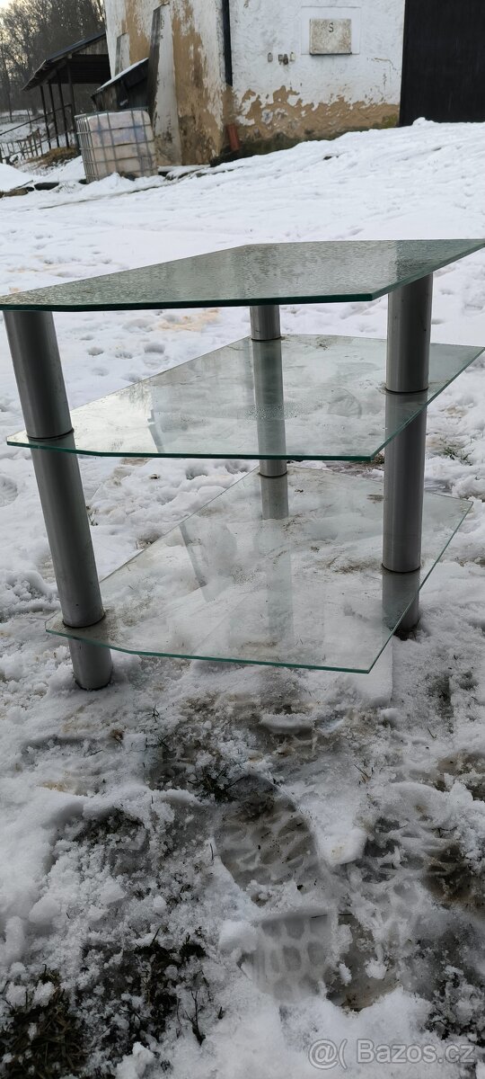 Skleněný stolek - 2