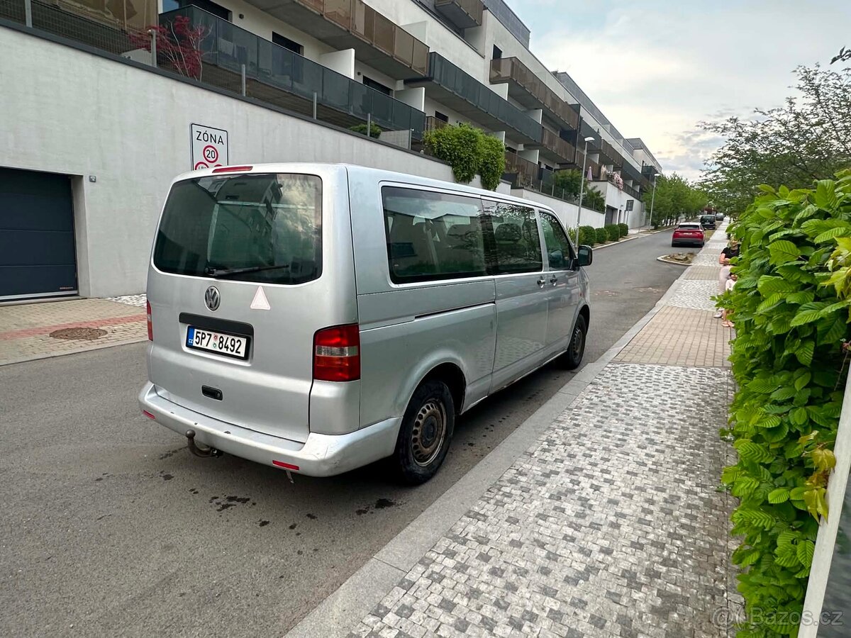 Prodám Volkswagen Transporter T5 - 2