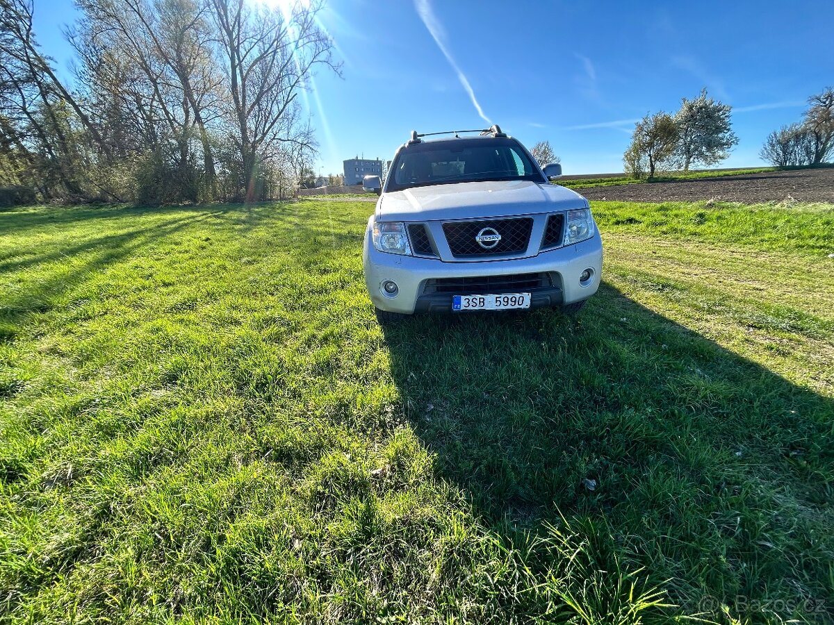 Prodam nisan navara D40 - 2