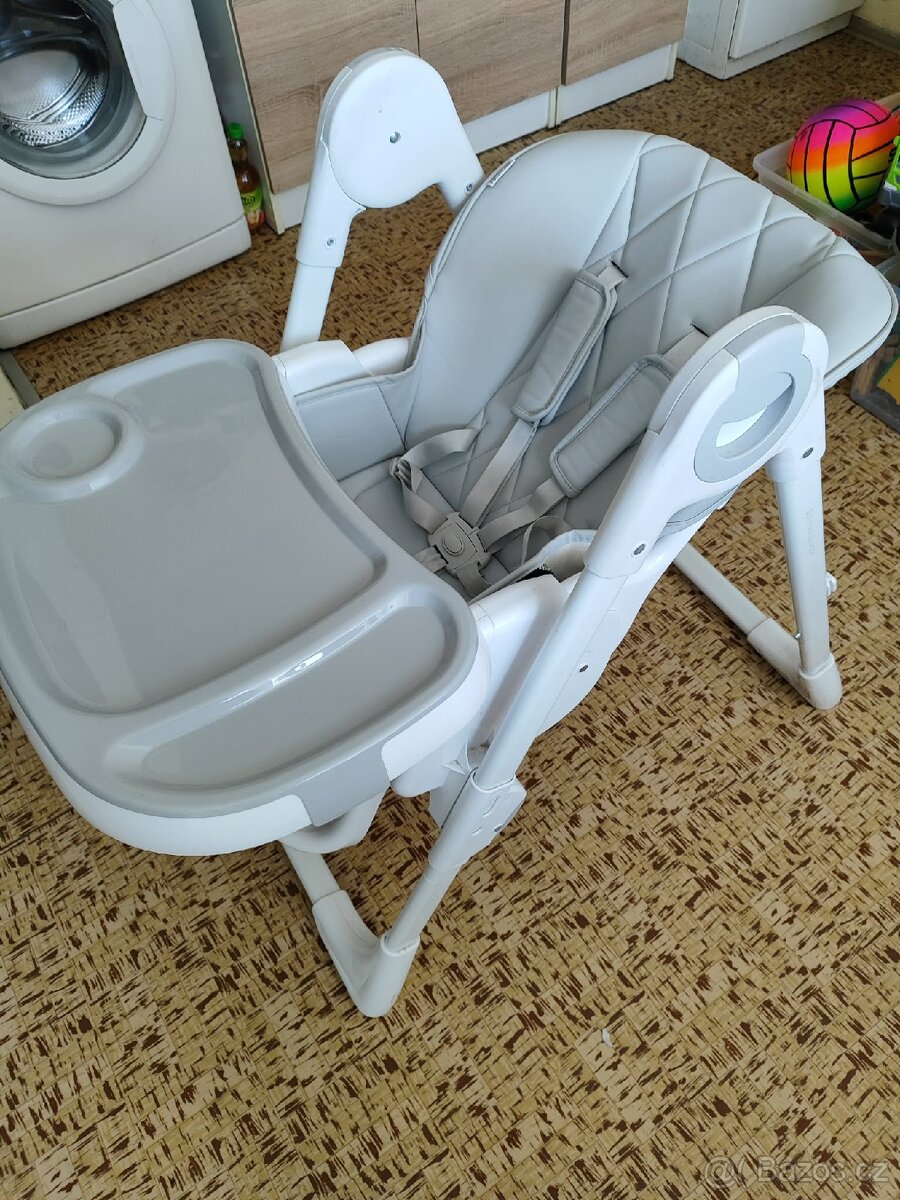Dětská jídelní židlička - 2