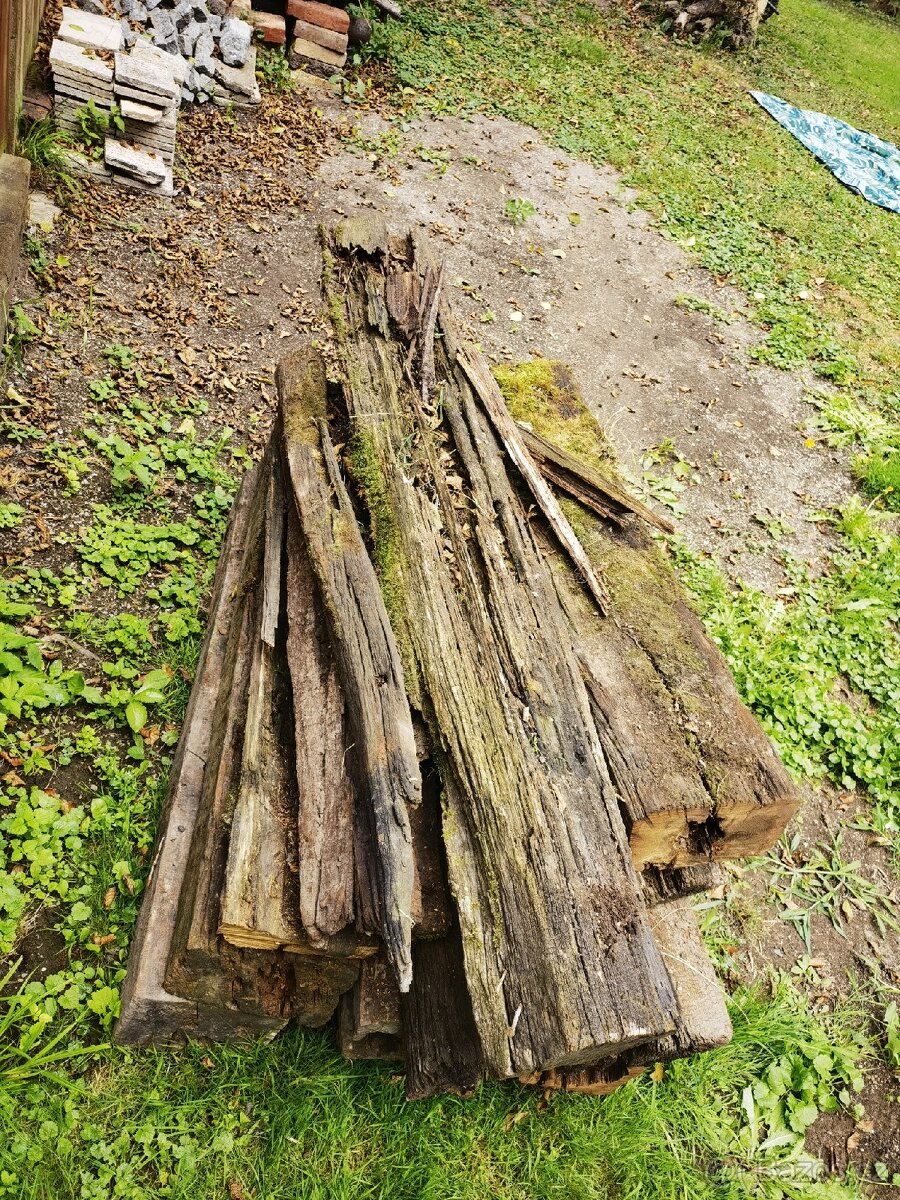 Dřevěné pražce - 2