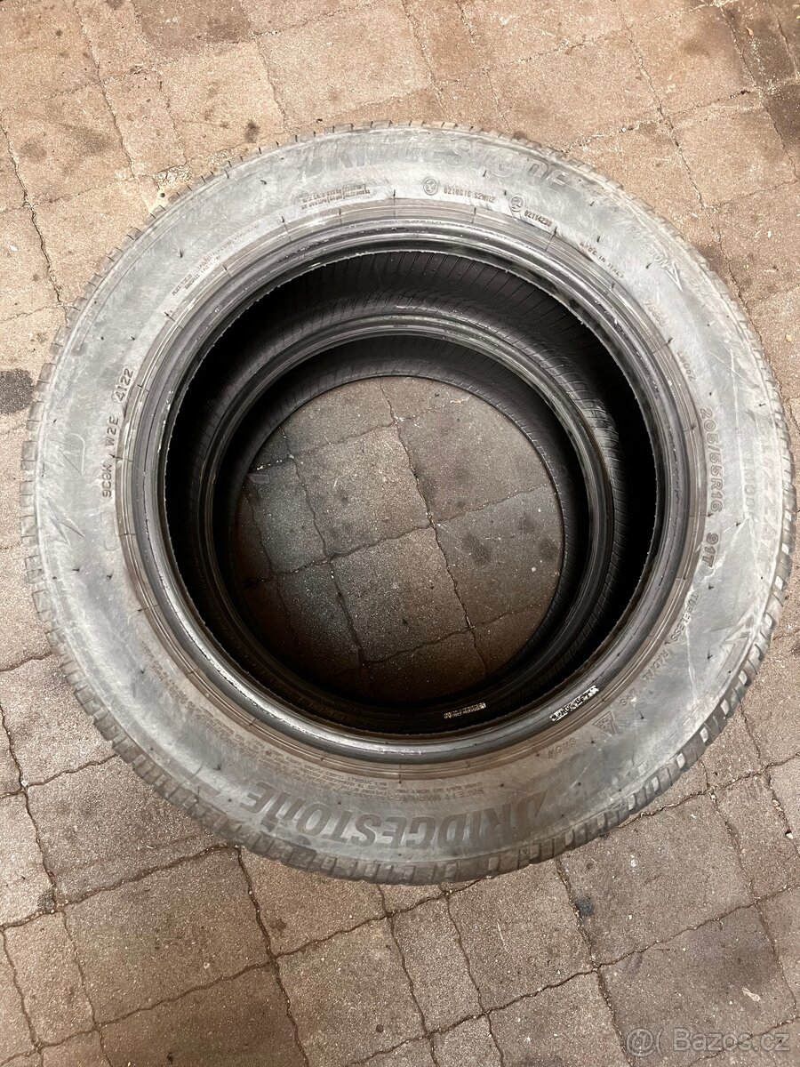 2ks Bridgestone Blizzak 205/55 R16 - 2
