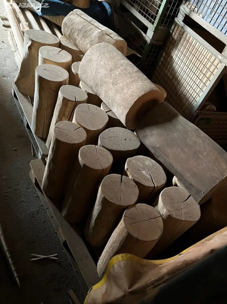 Výprodej - špalky JASAN a DUB 56 cm - 2