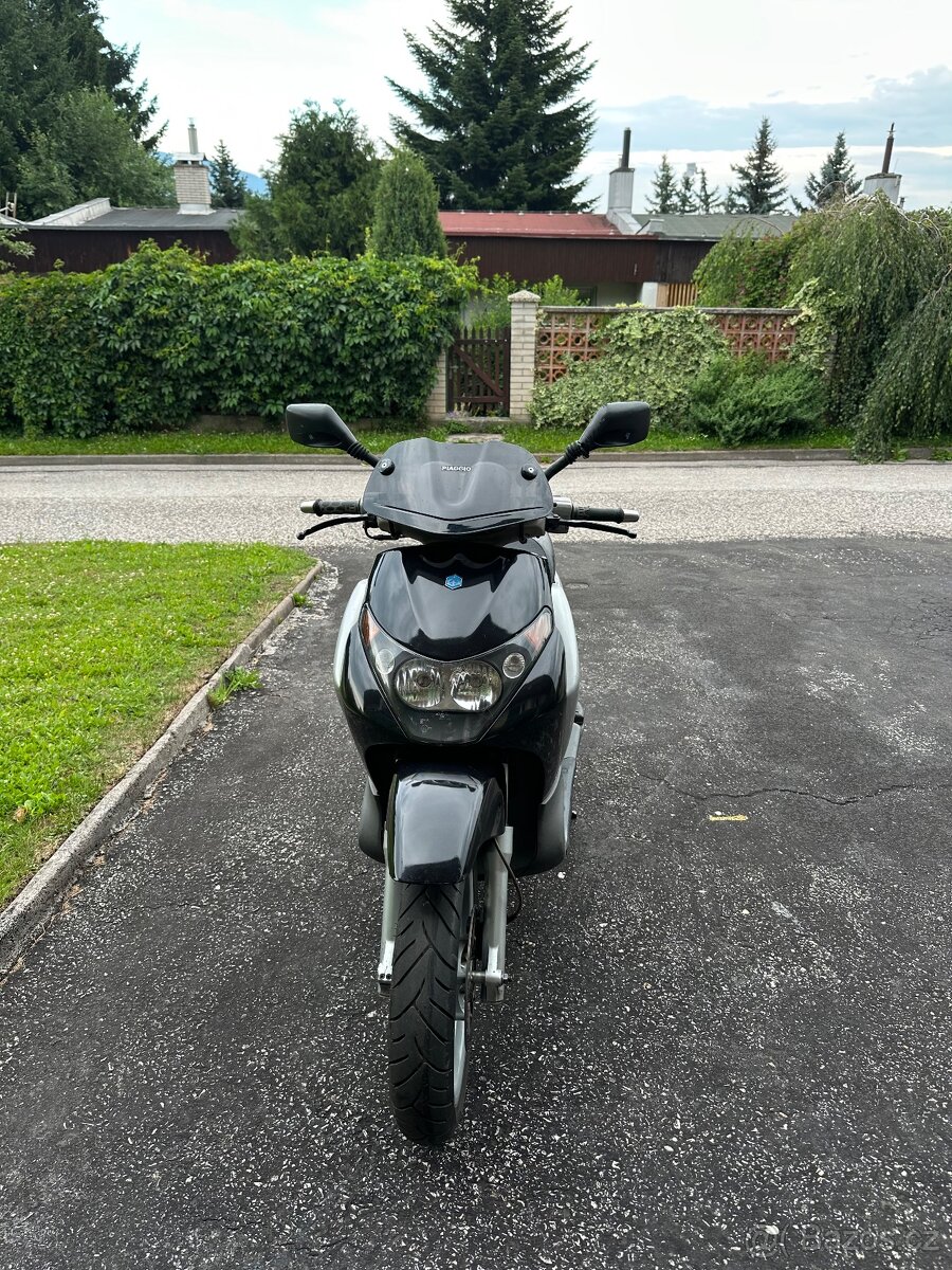 Piaggio Beverly 200 - 2