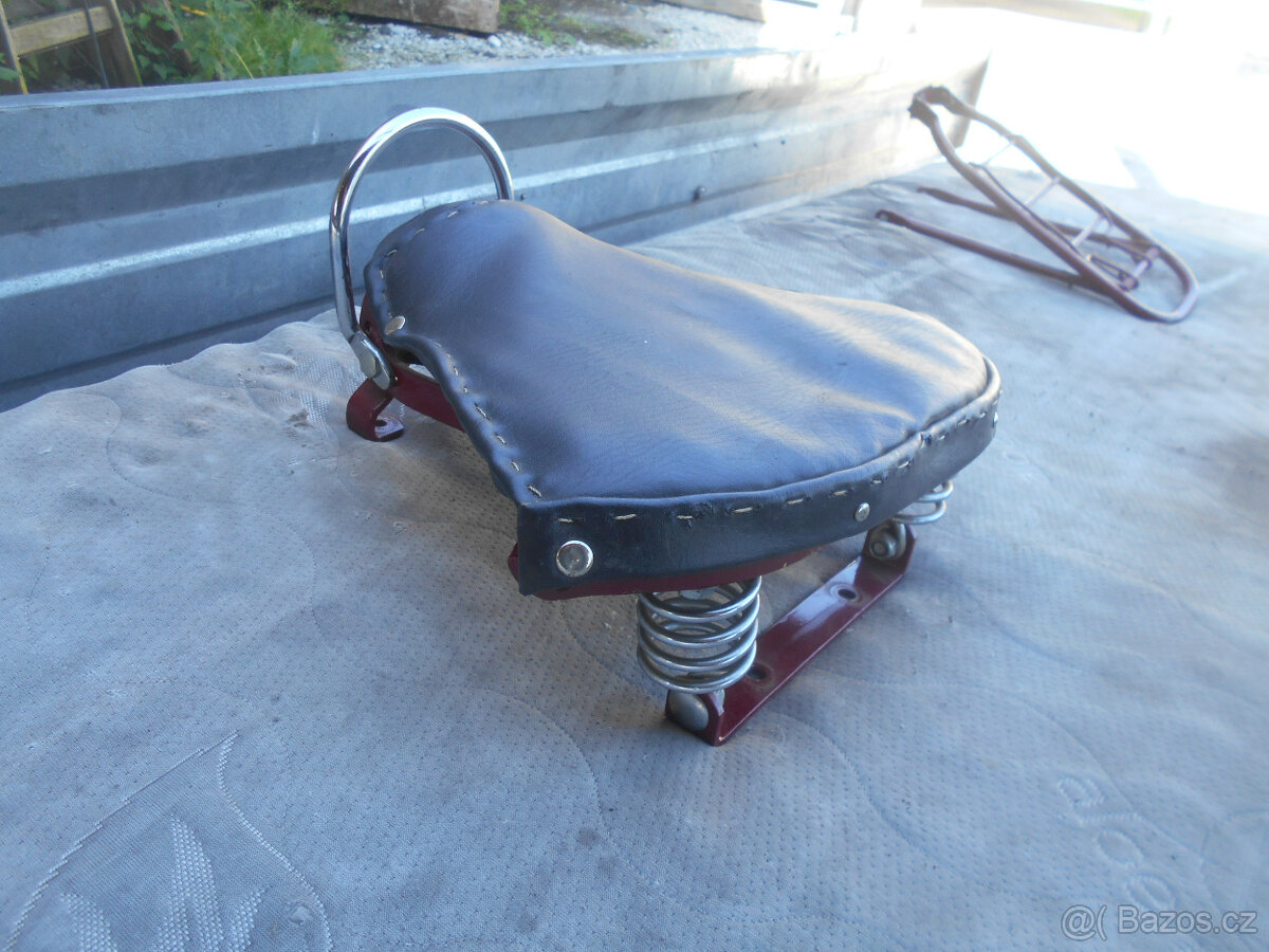 Jawa pérák sedlo - 2