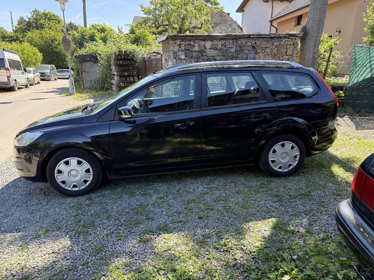 Ford mFocus 1.6 16V 74kw - 2