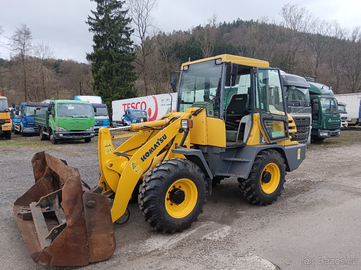 Komatsu WA 85-3 4X4 - 2