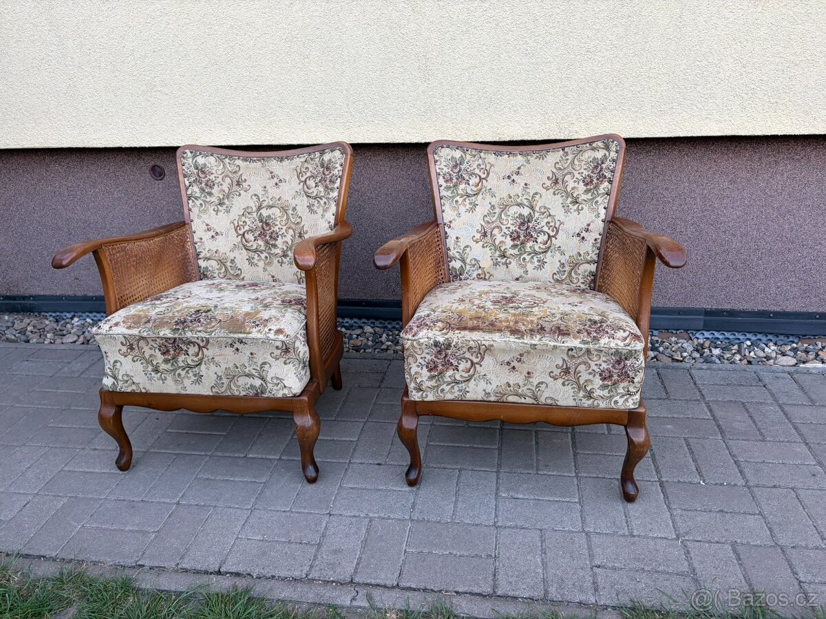 2x staré křeslo - 2