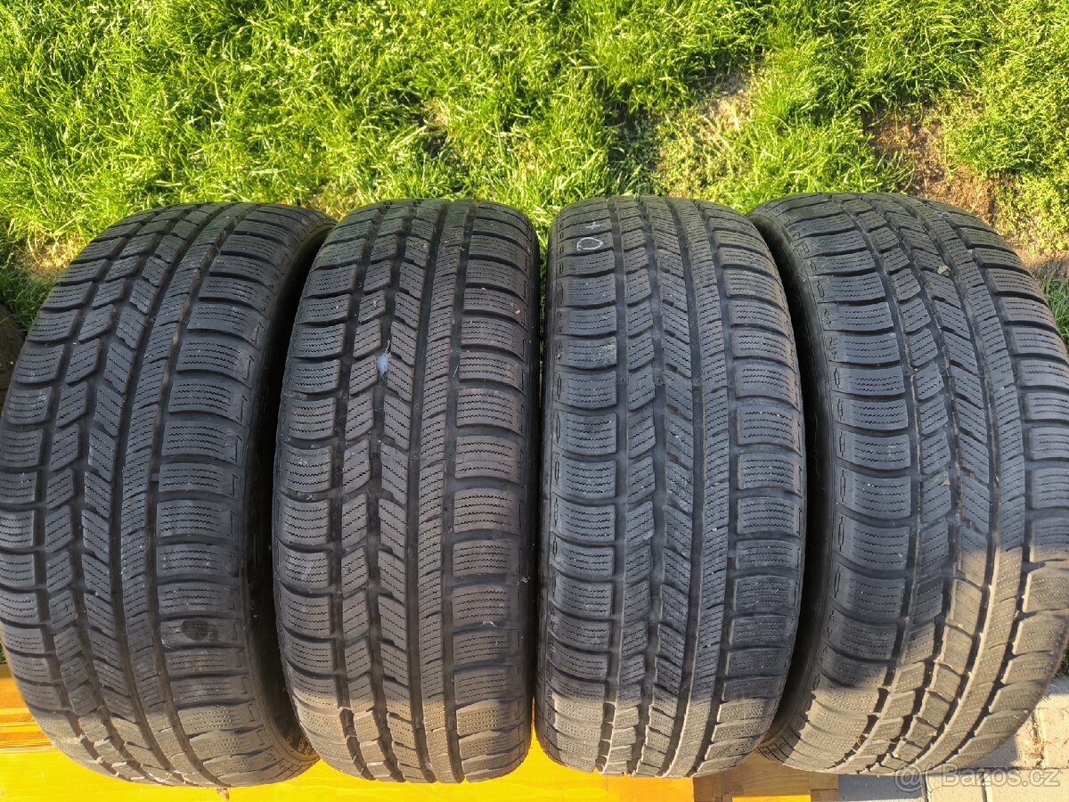 Nexen 215/55/17 - 2